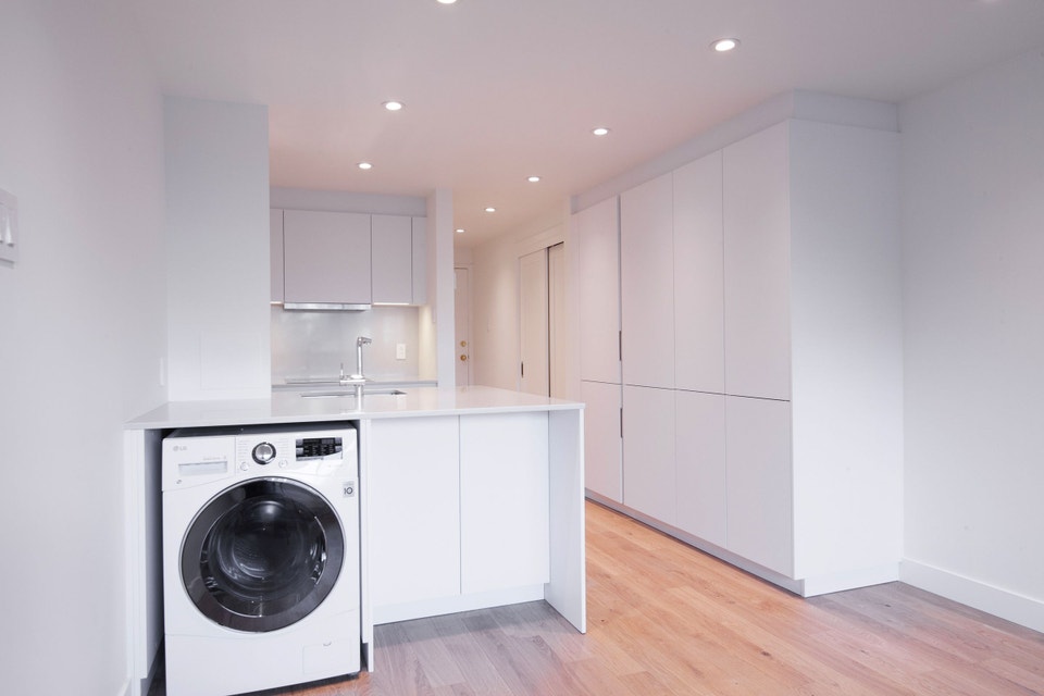 Renovated studio near McGill - ID 4752 2