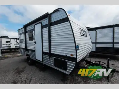 Invite your family to enjoy the outdoors with the 2025 Coleman 17B — a compact yet feature-rich bunk...