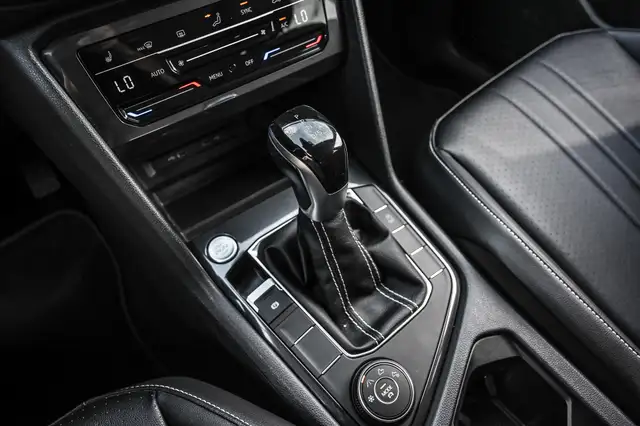 2023 Volkswagen Tiguan Comfortline | Toit pano | Apple Carplay | in Cars & Trucks in Longueuil / South Shore - Image 13