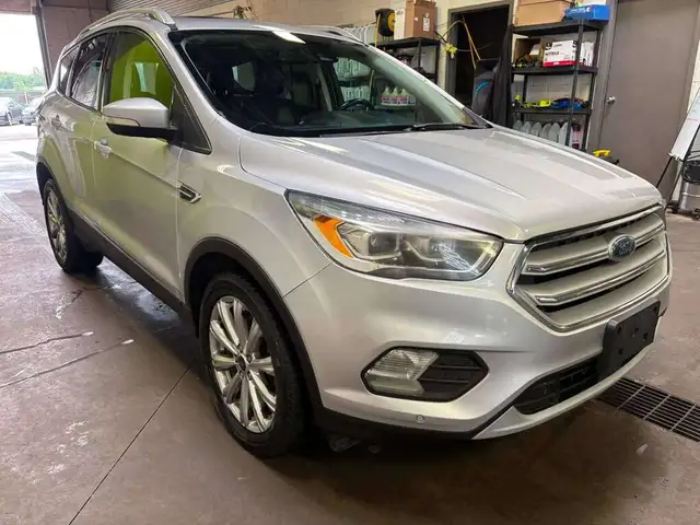 2018 Ford Escape Titanium547056894062766082
