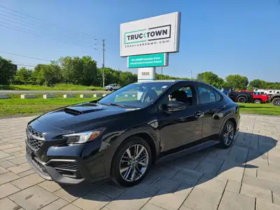 Kijiji Engine: 4 Cylinder Engine 2.4L L/100Km City: 12.3 L/100Km Hwy: 9.0 Safety Equipment Electroni...