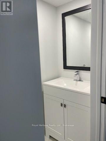 UNIT 2 - 279 HUMBER AVENUE Oshawa (McLaughlin), Ontario 3