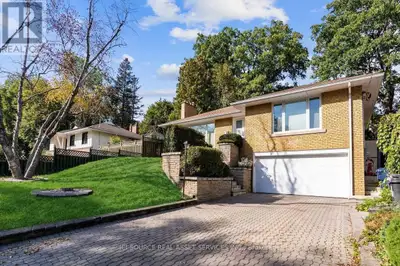 19 IVY LEA CRESCENT Toronto (Stonegate-Queensway), Ontario