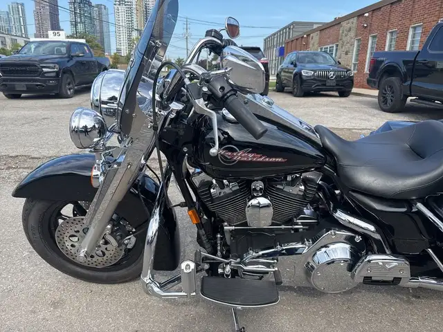 2007 Harley-Davidson Road King ~ ROAD KING ~ 96CI ~ V&H ~ CANADI in Sport Touring in City of Toronto - Image 19