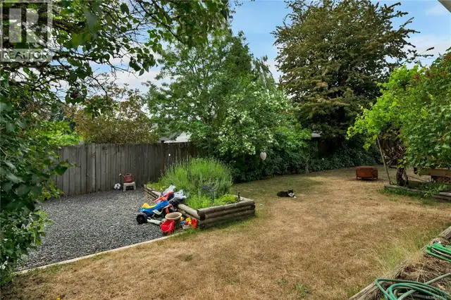 755 Kit Cres Campbell River, British Columbia in Houses for Sale in Campbell River - Image 8