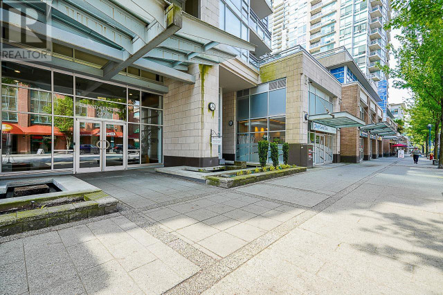 606 2978 GLEN DRIVE Coquitlam, British Columbia in Condos for Sale in Burnaby/New Westminster - Image 4