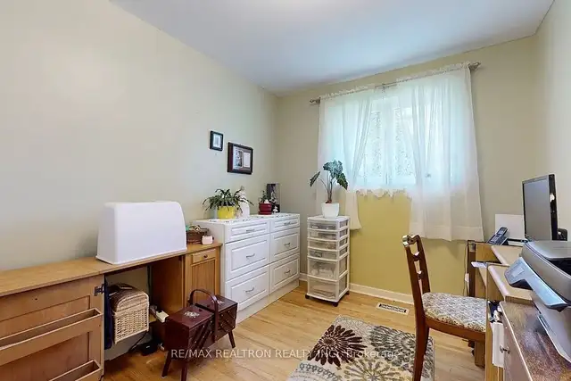 "DREAM" Opportunity!!! in Houses for Sale in Oshawa / Durham Region - Image 6