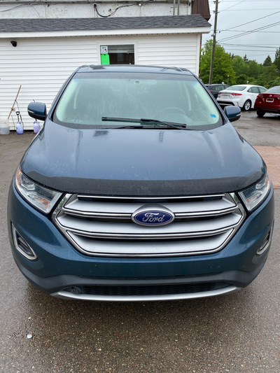 Looking for a premium, near-new SUV without the new-car price tag? This 2016 Ford Edge Titanium is a...