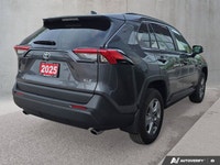 *CLEAN CARFAX, ONE OWNER, WIRELESS APPLE CAR PLAY, ANDROID AUTO, MOONROOF, HEATED SEATS, DUAL-ZONE C... (image 6)