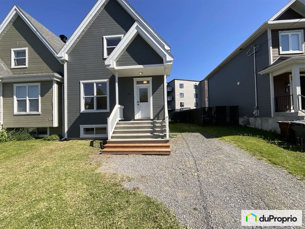 $449,000 - Semi-detached for sale in Waterloo — photo 1