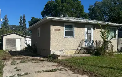 This is a great opportunity for a handyman to renovate or a home builder who would like to build one...