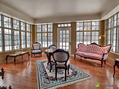 Maison de style exceptionnelle. Le site enchanteur et intime vous charmera. Ses particularités : Sau...