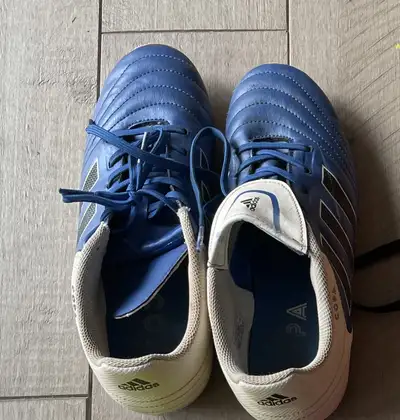 Adidas CopaKids Soccer shoes / Children's Soccer cleatsSize 6, View more