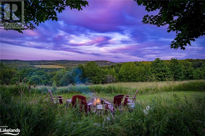 355639 THE BLUE MOUNTAINSEUPHRASIA Townline Clarksburg, Ontario