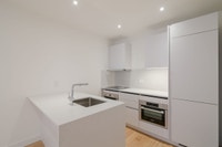 Renovated Akelius one bedroom apartment for rent. Located near Drummond and Sherbrooke in the Downto... (image 3)