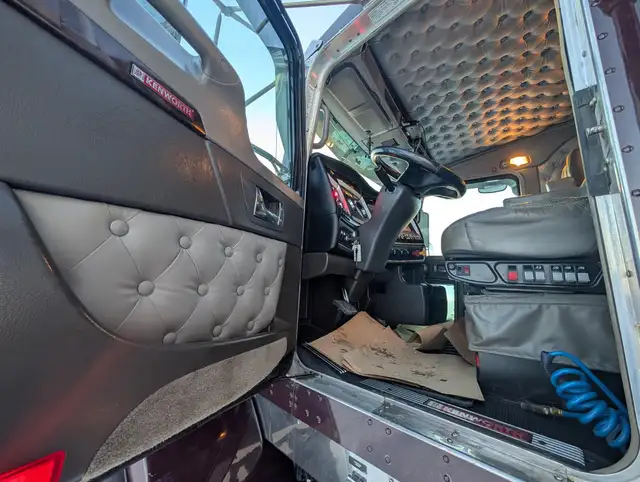 2019 KENWORTH T800 in Heavy Trucks in Kamloops - Image 13