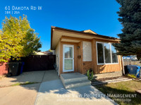 3 bed, 2 bath house with central AC in West Lethbridge!