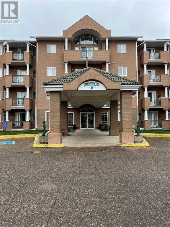 128, 278 Park Meadows Drive SE Medicine Hat, Alberta Condos for Sale