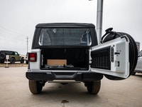 Welcome to 400 Chrysler Dodge Jeep Ram. 2.0L I-4 turbo engine for powerful performance | 4x4 drive i... (image 7)