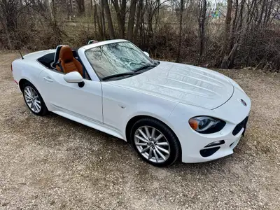 2019 FIAT SPIDER 124 LUSSO COVERTIBLE 1.4L MultiAir I-4 TURBOCHARGED 6-SPEED TRANSMISSION Puro White...