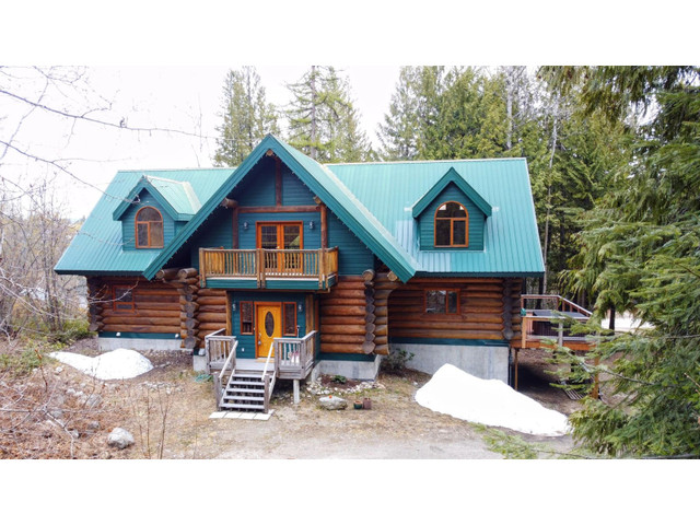 1177 DAVIS STREET Rossland, British Columbia in Houses for Sale in Penticton