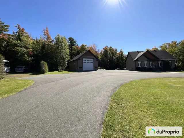$950,000 - Bungalow for sale in Sherbrooke (Deauville) in Houses for Sale in Sherbrooke - Image 4