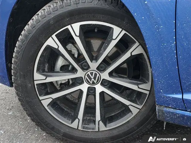 2023 Volkswagen Jetta Comfortline | LOW KMS | Moonroof in Cars & Trucks in Windsor Region - Image 7