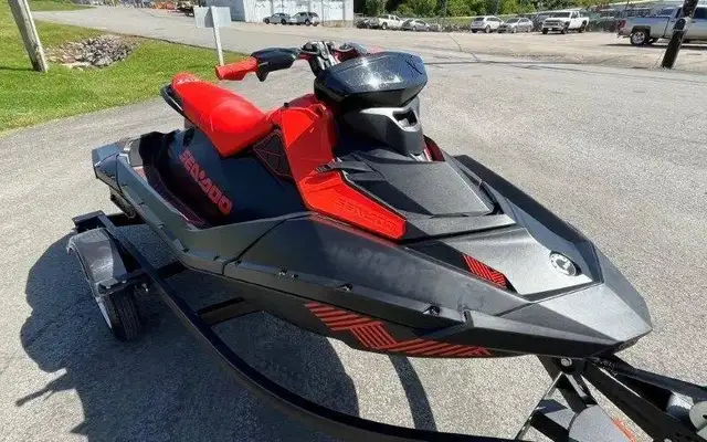 2022 SEADOO SPARK TRIXX 900 ACE 2&3UP(FINANCING AVAILABLE) in Personal Watercraft in Strathcona County - Image 3