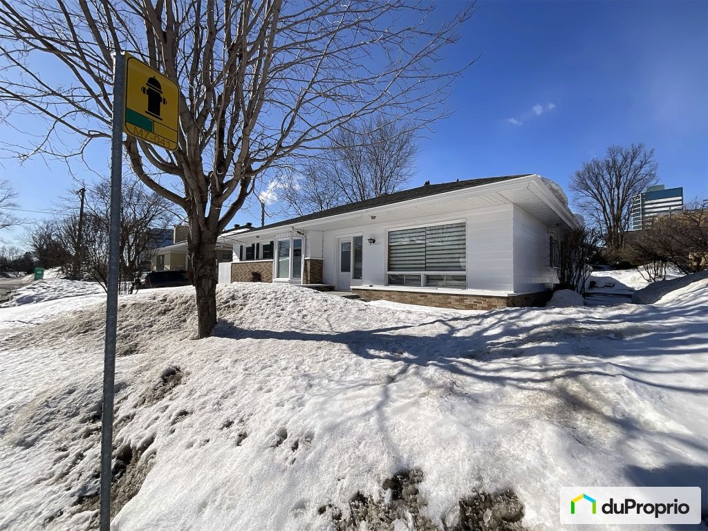 $686,000 - Bungalow for sale in Ste-Foy — photo 1