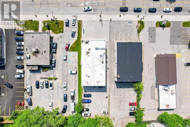2307 - 2309 LAKESHORE ROAD W Oakville (BR Bronte), Ontario in Commercial & Office Space for Sale in Oakville / Halton Region - Image 13