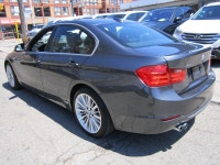 43,000 ORIGINAL KM'S!!! ONE OWNER CAR WITH FULL SERVICE HISTORY. AUTOMATIC. FINISHED IN GREY WITH BL... (image 2)
