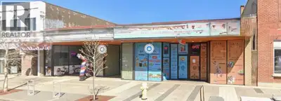 1,486 square feet of retail space available on main street. $2,500.00 per month plus GST. Rent inclu...