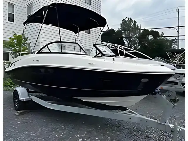 2022 Bayliner VR05 + 150hp EFI 4S Mercury & Trailer in Personal Watercraft in New Glasgow - Image 3