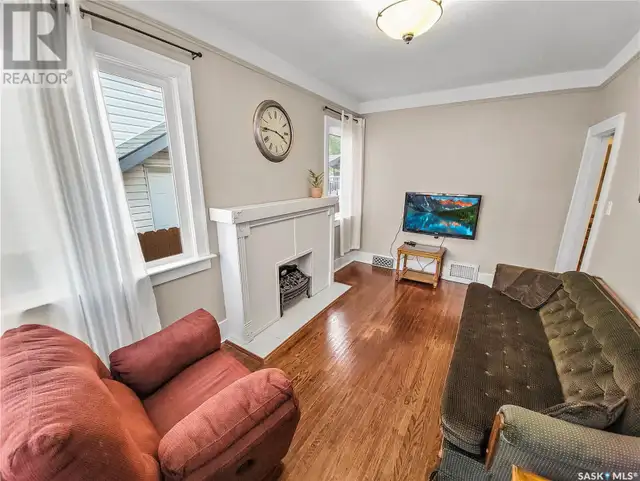 1013 C AVENUE N Saskatoon, Saskatchewan62863795638147123