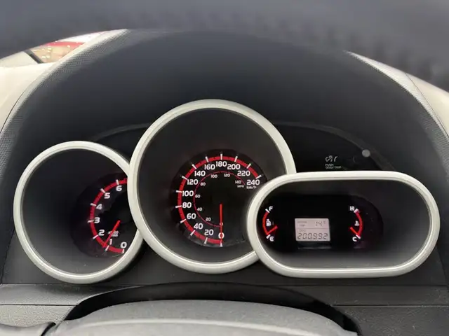 2010 Toyota Matrix S in Cars & Trucks in Edmonton - Image 17