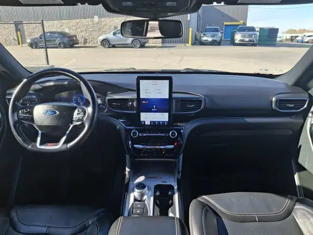 2022 Ford Explorer ST 4WD | Split Leather Buckets | Pano Roof in Cars & Trucks in Guelph - Image 28