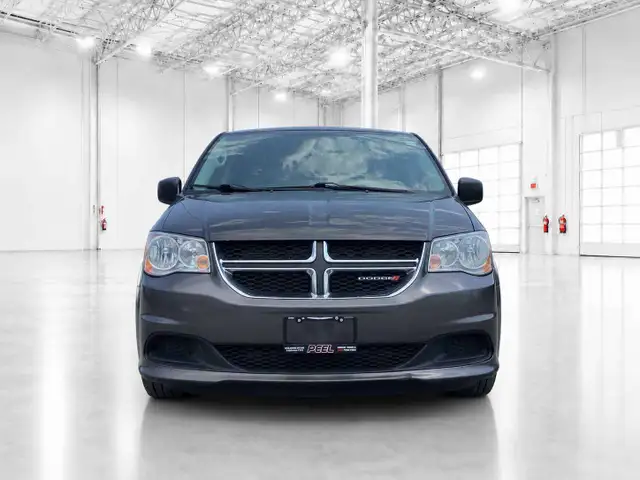 2015 Dodge Grand Caravan Canada Value Package | AS IS | FWD in Cars & Trucks in Mississauga / Peel Region - Image 4