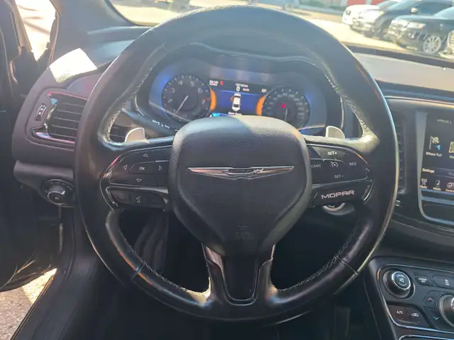 2015 Chrysler 2006059368007709593615