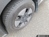 Conquer every journey with this remarkable 2024 Hyundai Santa Fe Hybrid Preferred AWD. Designed for... (image 8)