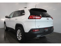 Jeep Cherokee Limited V6 2016 avec moteur V6 3.2L developpant 271 HP et traction integrale 4x4 perfo... (image 6)