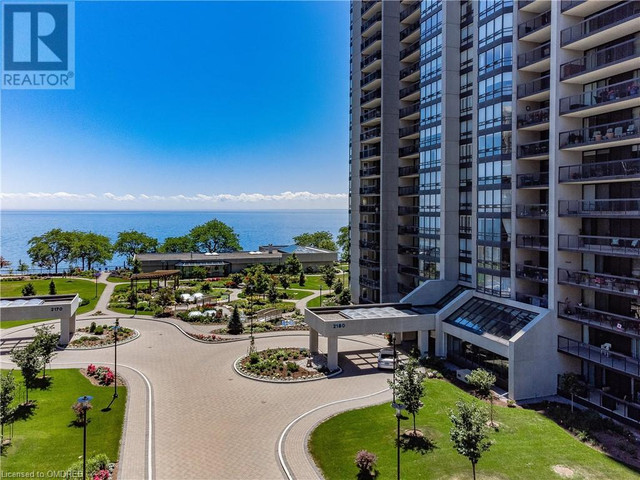 2180 MARINE Drive Unit# 801 Oakville, Ontario in Condos for Sale in Oakville / Halton Region - Image 4