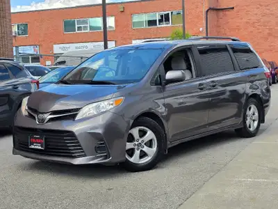 2020 TOYOTA SIENNA 8 PASSENGER WITH REMOVABLE MIDDLE SEAT TO CONVERT TO 7 PASSENGER CAPTAIN SEATING!...