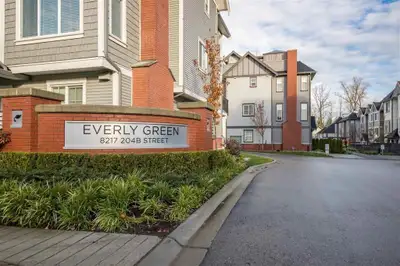 3 8217 204B STREET Langley, British Columbia