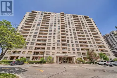 Stunning 1 Bedroom Condo Unit In One Of Durham's Most Sought After Buildings. This Unit Has Been Ful...