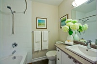 SPACIOUS 3 BEDROOM TOWNHOUSEFOR RENT ON FAMILY-ORIENTED PROPERTY IN NORTH OSHAWA! SELECT SUITES REVI... (image 7)