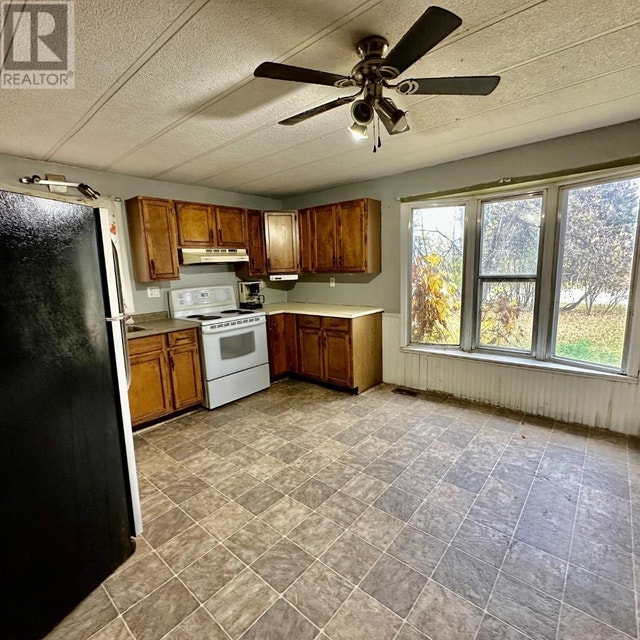 10764 101 STREET Taylor, British Columbia Houses for Sale Dawson