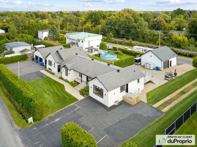 $1,950,000 - Intergenerational for sale in Carignan — photo 2