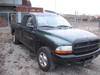 **OUT FOR PARTS!!** WS7981 1999 DODGE DAKOTA