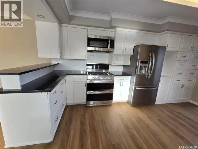 1010 Desmond STREET Grenfell, Saskatchewan in Houses for Sale in Regina - Image 14