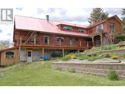 20 plus acre property with log home and unmatched views. With room a growing family or a great B&B,...